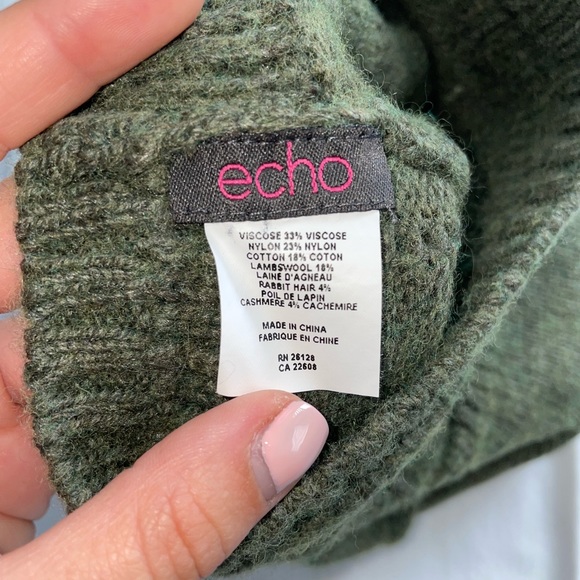 Green knit hat - Picture 3 of 3